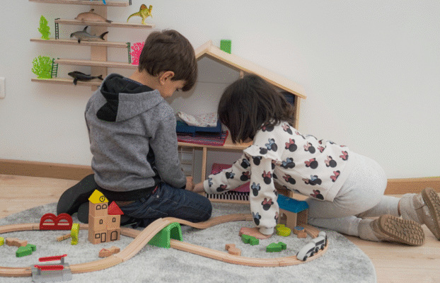 Montessori vs. Finland preschool curriculum: what is best for me ?