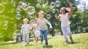 Preschool activities with music and movement for early learning