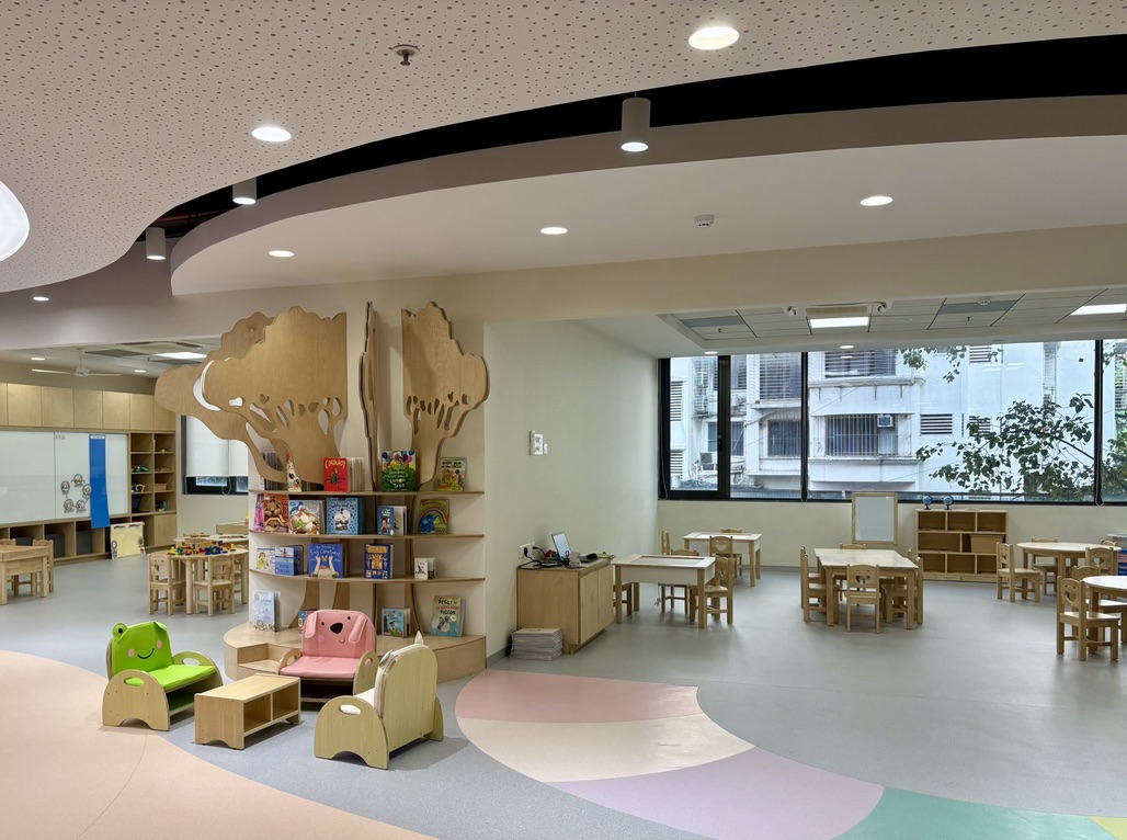 Flexible child-friendly learning environment in an Indian preschool